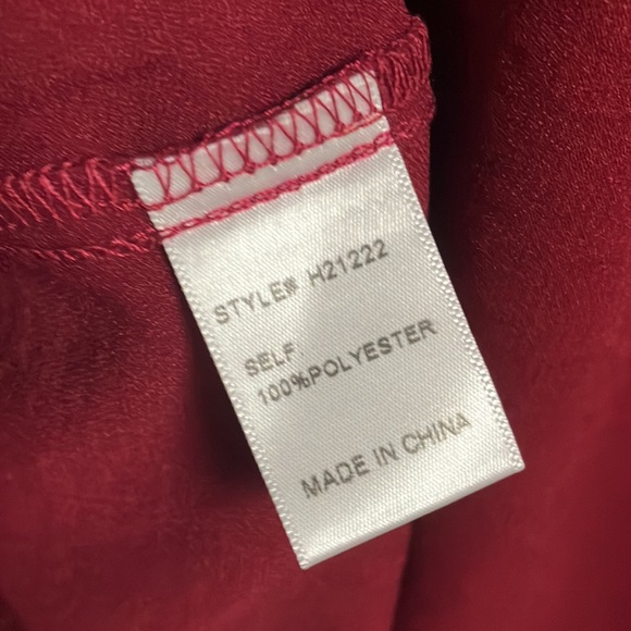 NWT Jodifl Shirt Blouse Top Large Burgundy V Neck Ruffle Details New with Tags - Picture 12 of 12